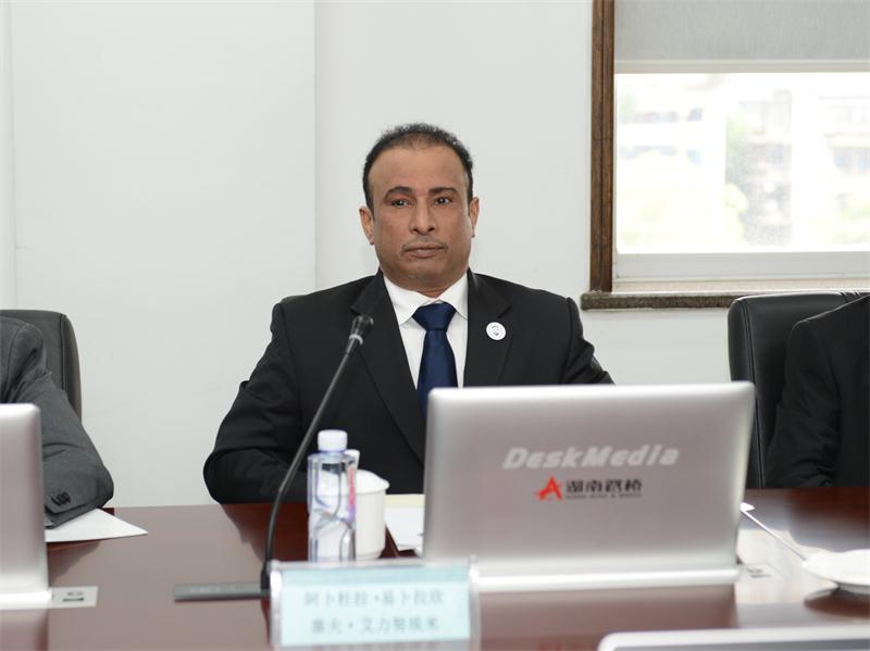 维多利亚老品牌vic(集团)官方网站