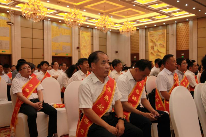 维多利亚老品牌vic(集团)官方网站