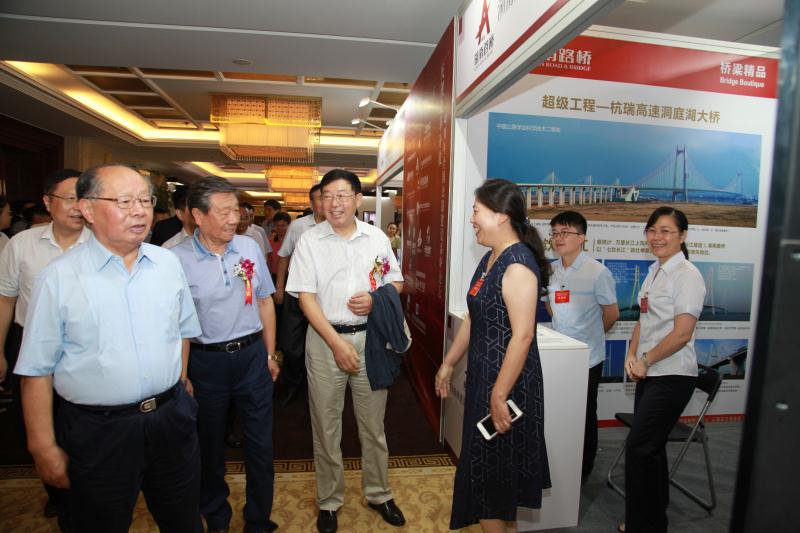 维多利亚老品牌vic(集团)官方网站