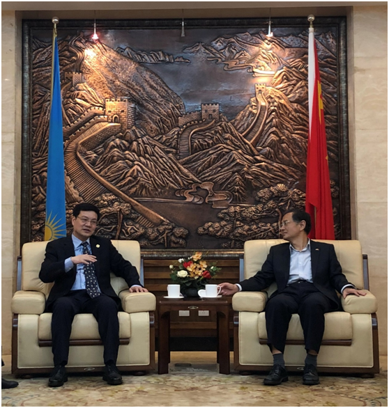 维多利亚老品牌vic(集团)官方网站