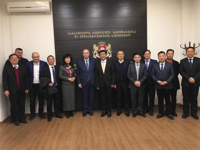 维多利亚老品牌vic(集团)官方网站