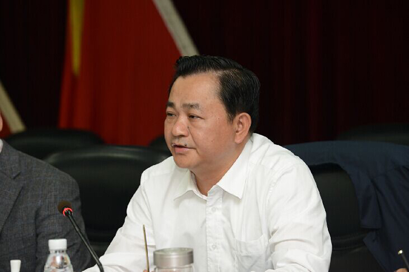 维多利亚老品牌vic(集团)官方网站
