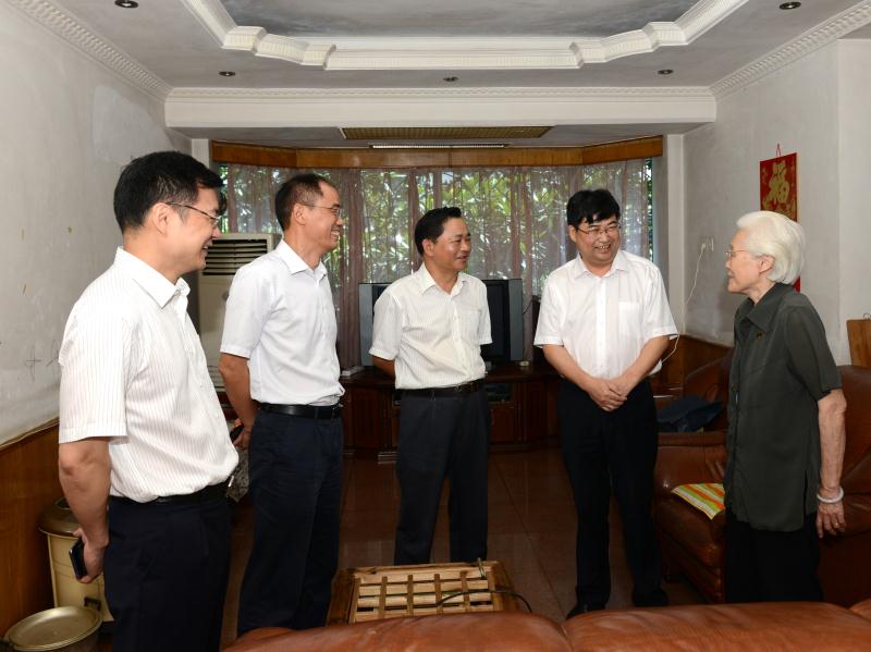 维多利亚老品牌vic(集团)官方网站
