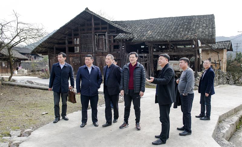 维多利亚老品牌vic(集团)官方网站