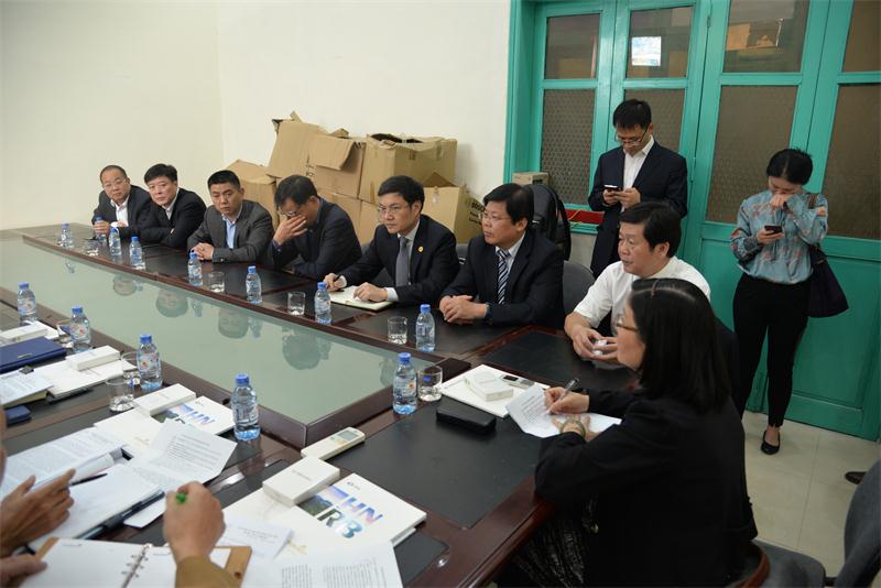 维多利亚老品牌vic(集团)官方网站