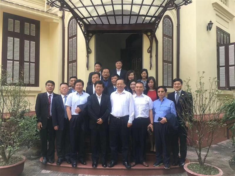 维多利亚老品牌vic(集团)官方网站
