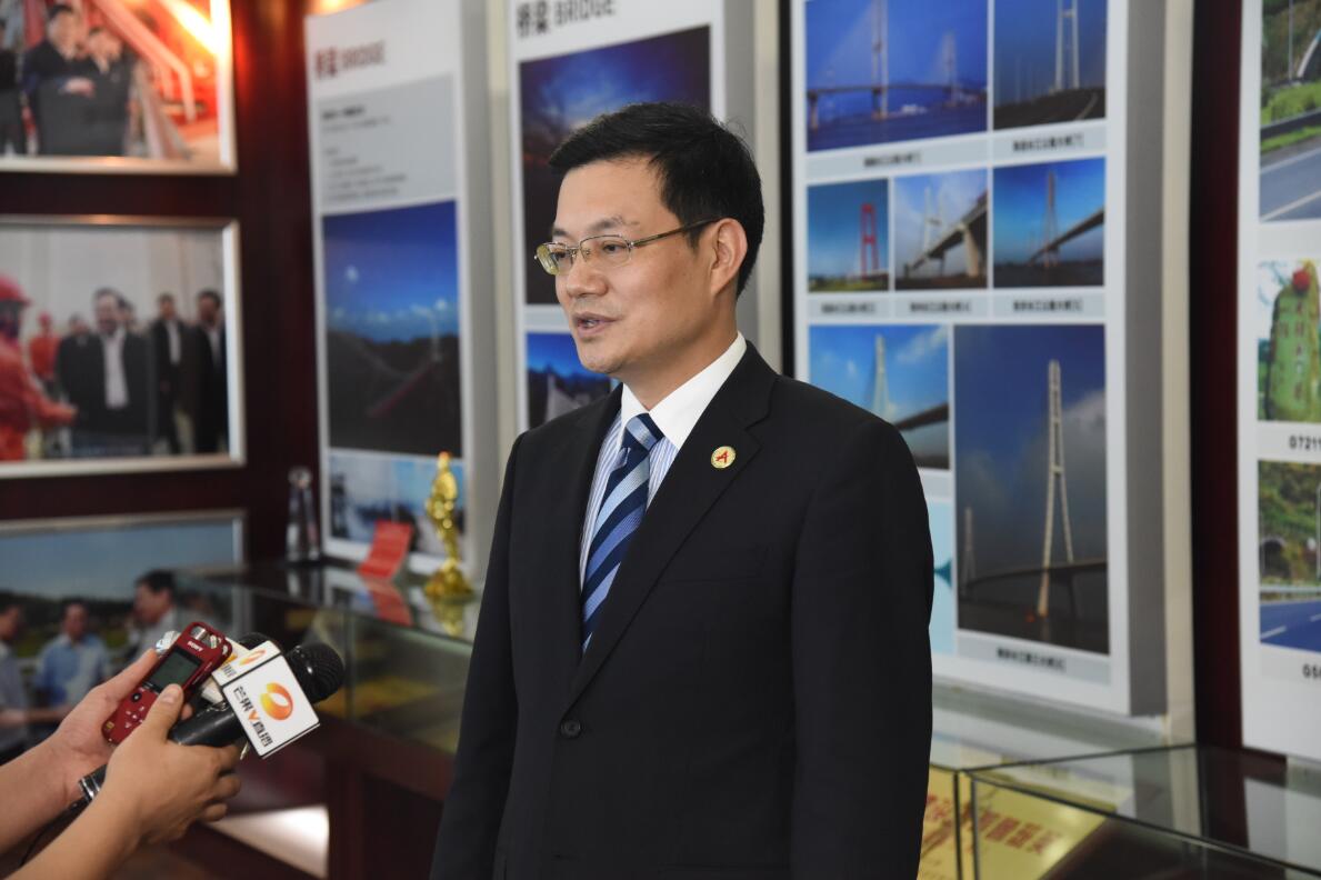 维多利亚老品牌vic(集团)官方网站