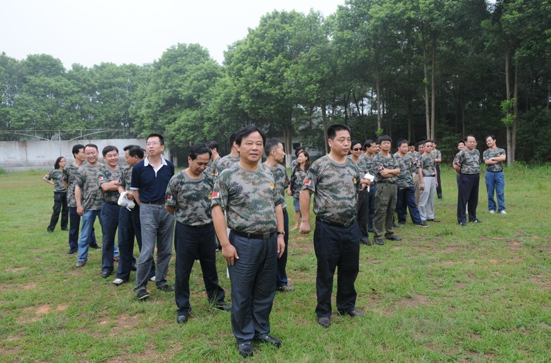 维多利亚老品牌vic(集团)官方网站