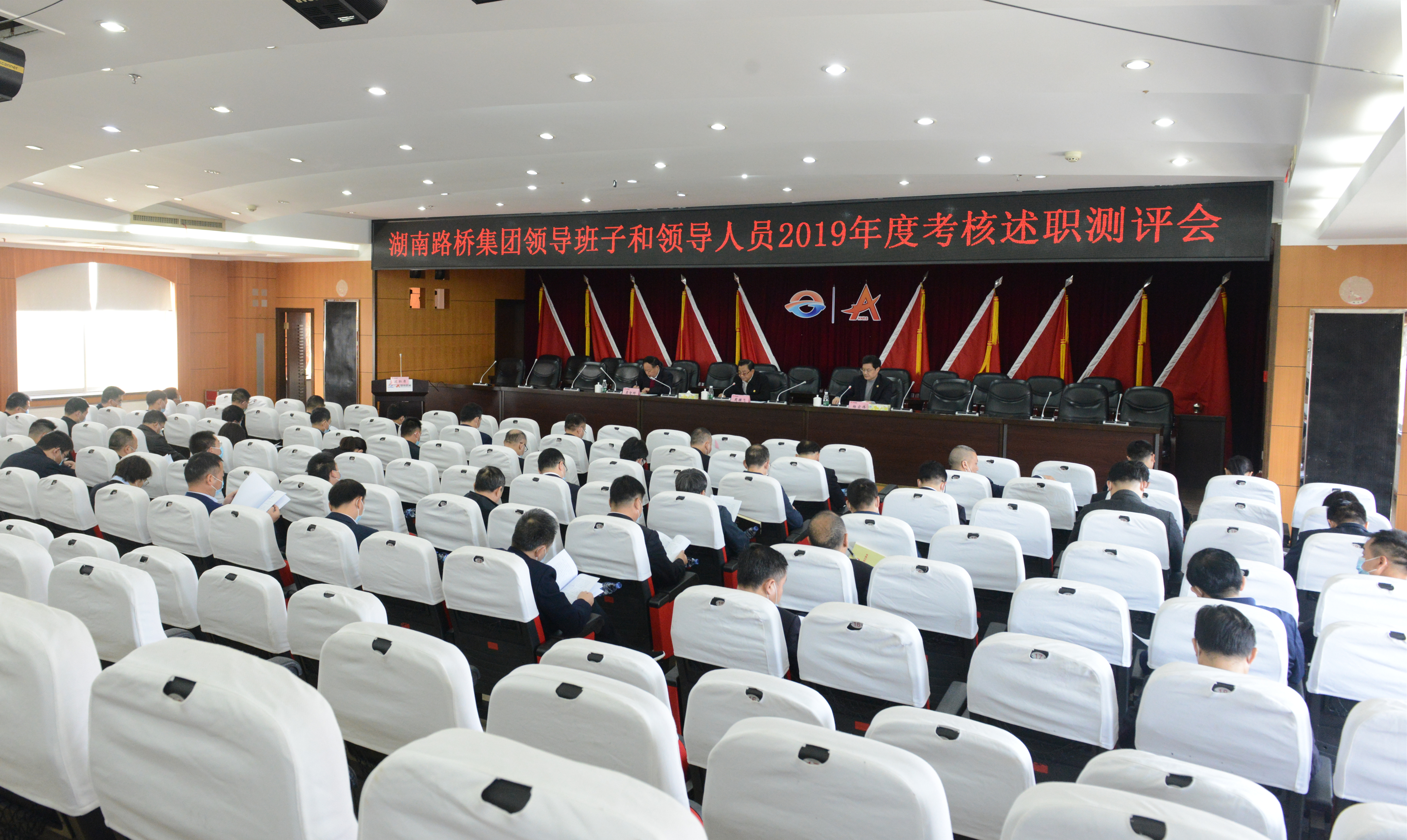 维多利亚老品牌vic(集团)官方网站